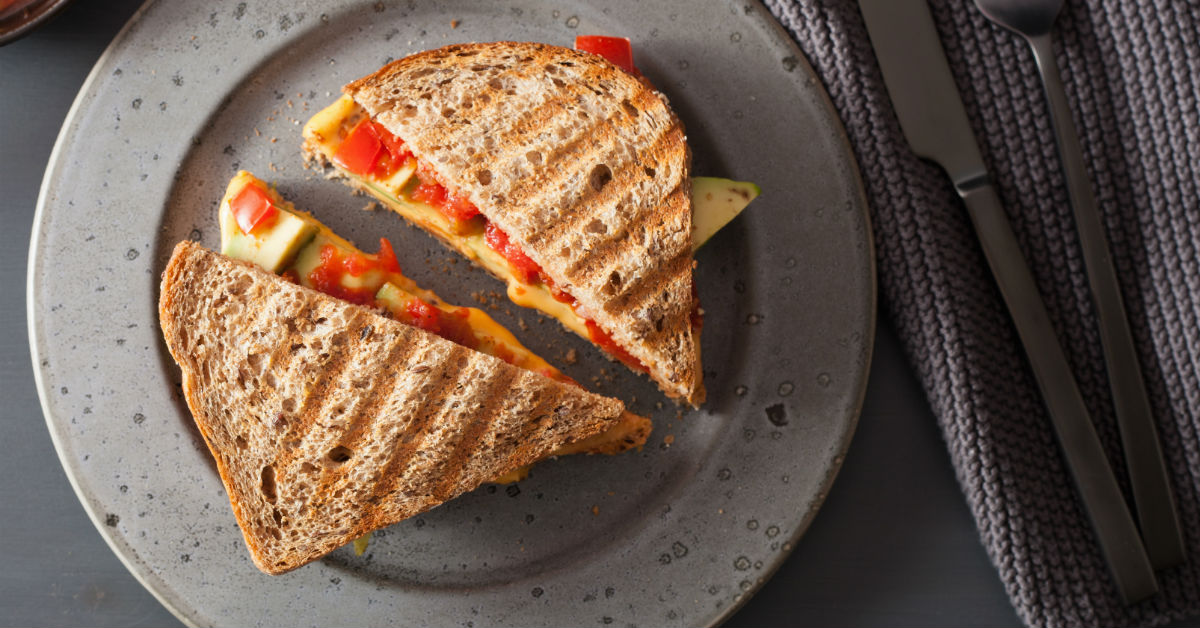 Grilled cheese with roasted tomato spread
